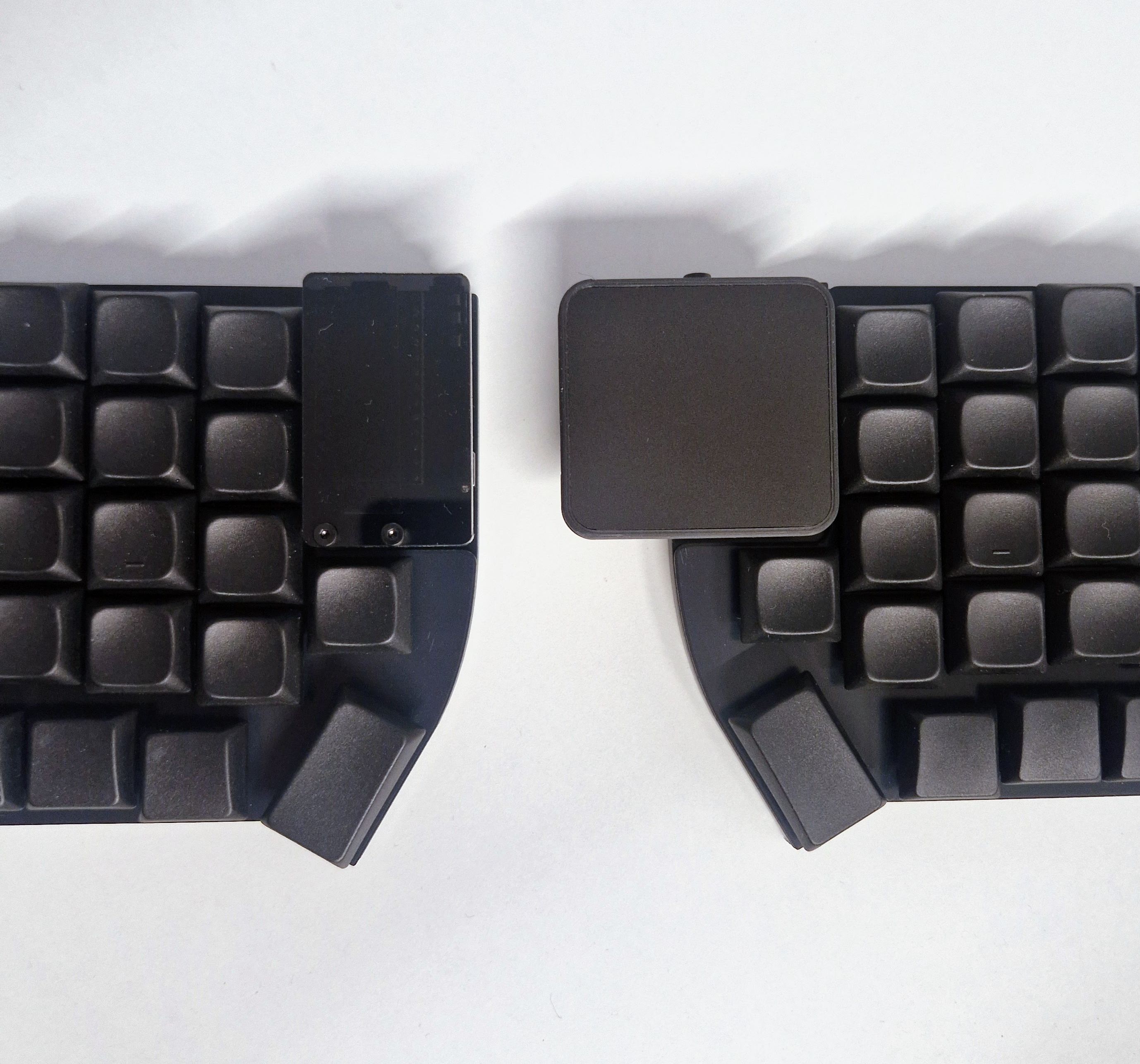 lily choc with touchpad